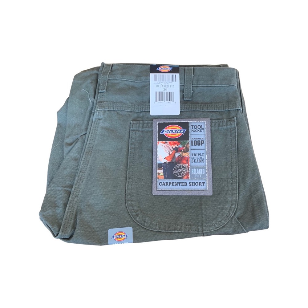 Dickies Carpenter Shorts (size 36 Relaxed fit)